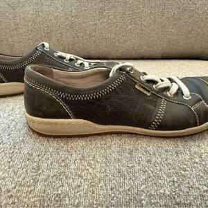 Josef Seibel gray leather Sneakers